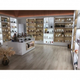 Showroom         