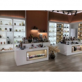 Showroom 